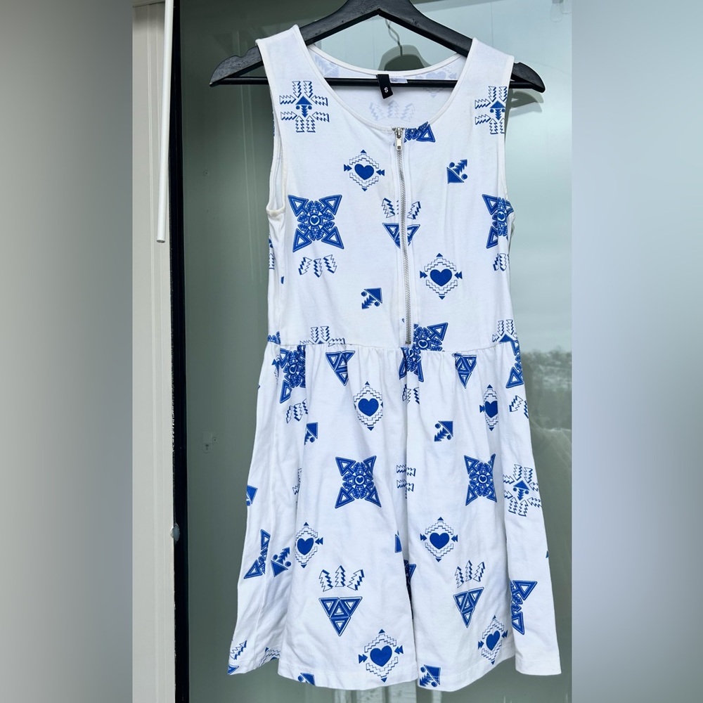H&M Patterned Zip-Up Dress